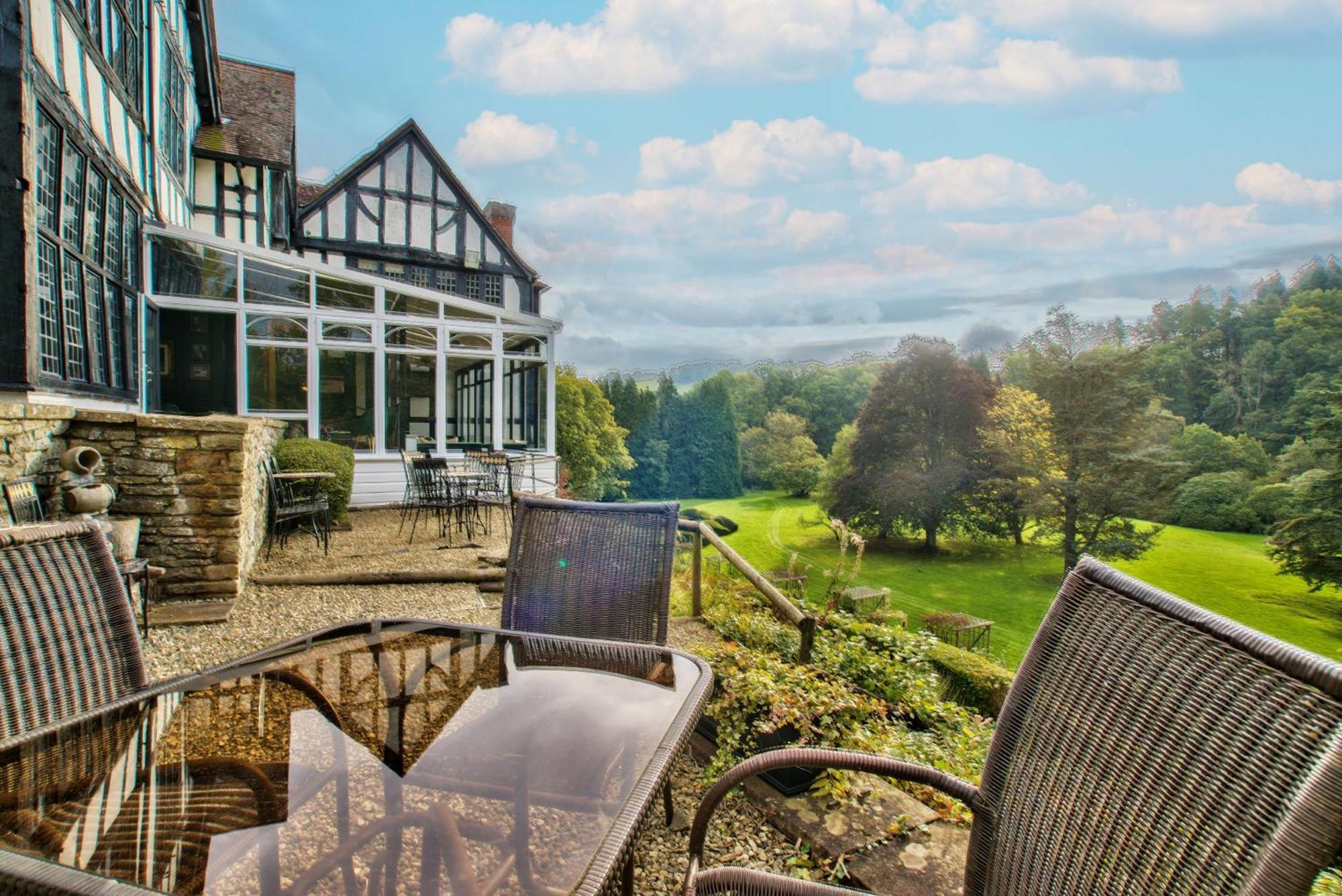 Villa Caer Beris Manor By Group Retreats Builth Wells Exterior foto